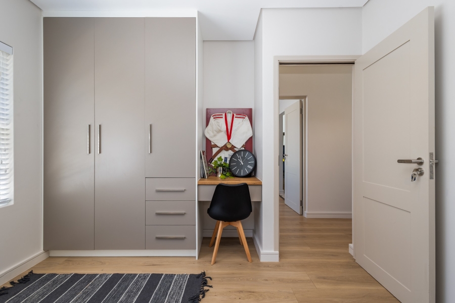 4 Bedroom Property for Sale in Whale Rock Western Cape